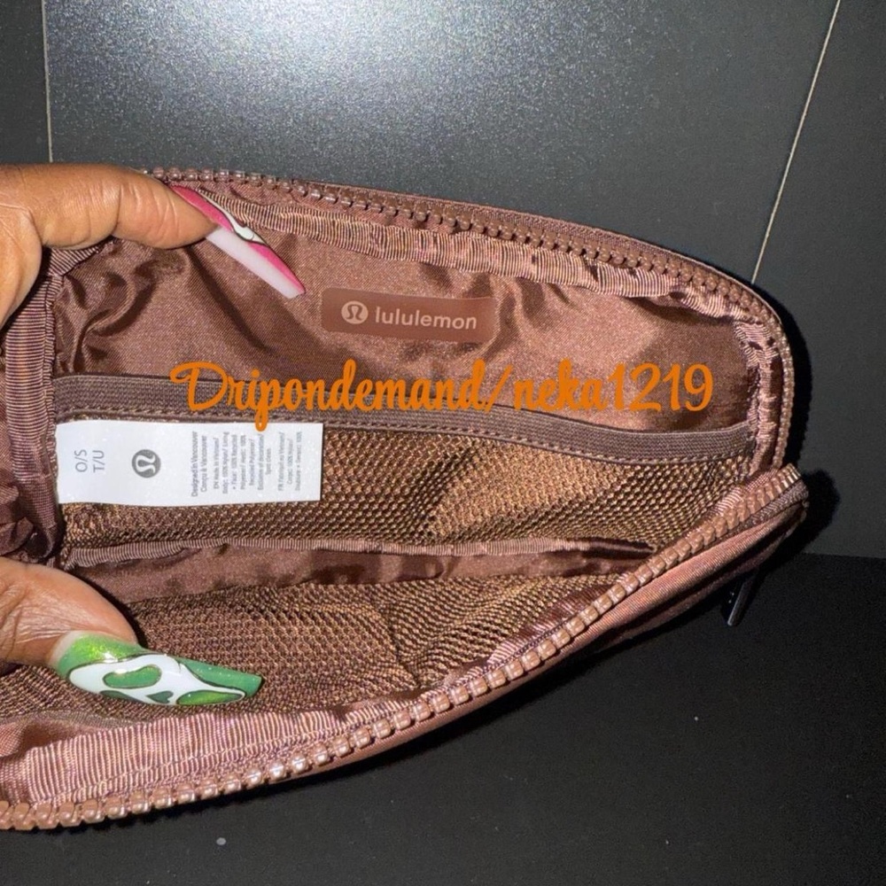 Lululemon Everywhere Belt Bag 1L- Lava Cake - Picture 6 of 8
